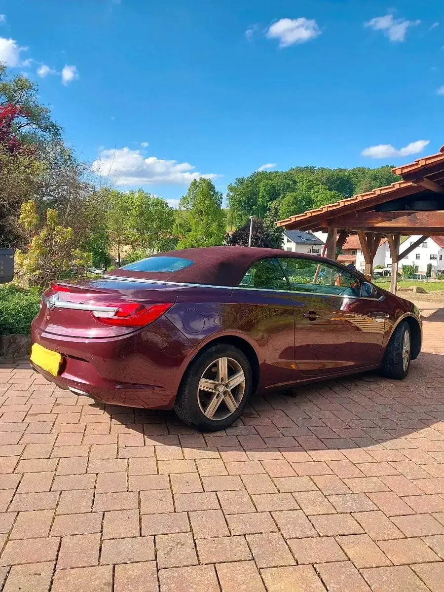 Gebraucht Opel Cascada 145 PS (106 kW) 2013 Rot Cabrio