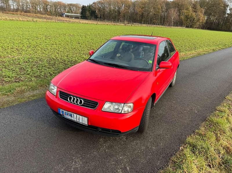 Rot Gebraucht 1997 Audi A3 Attraction Limousine | 600 € (Superpreis) - Bild 1/4