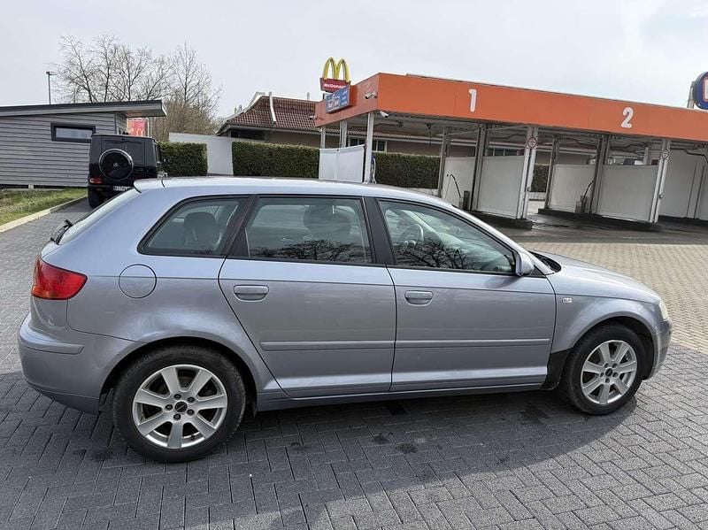 Gebraucht Audi A3 Attraction 116 PS (85 kW) 2006 Kleinwagen