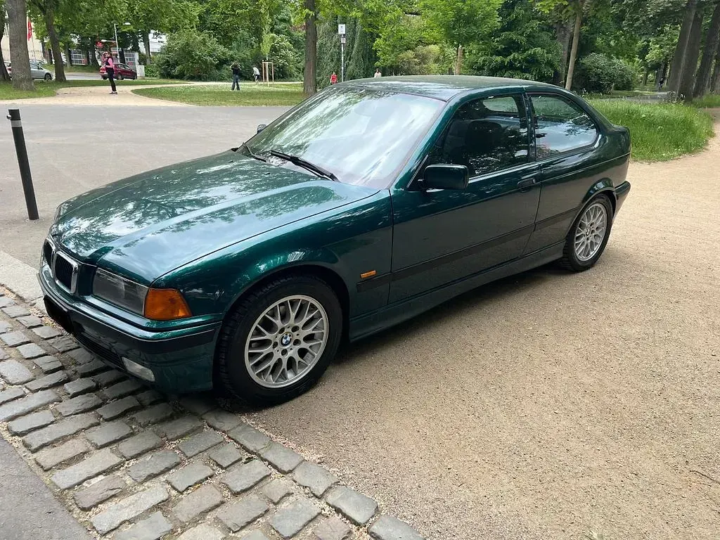 Gebraucht BMW 323 Sport Line 170 PS (125 kW) 1997 Grün Limousine