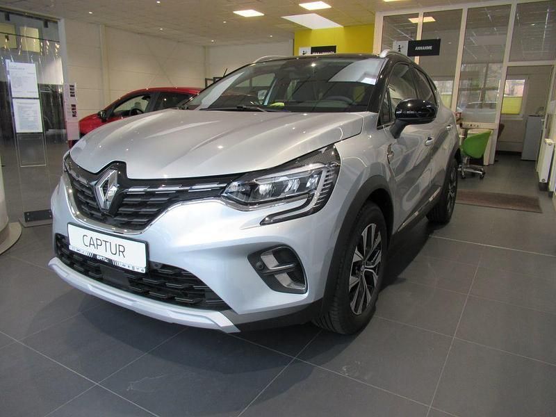 Gebraucht Renault Captur Techno 158 PS (116 kW) 2022 Grau SUV