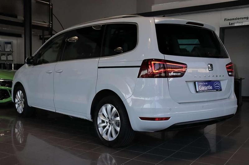 Gebraucht Seat Alhambra Style 150 PS (110 kW) 2019 "white" silber Van / Kleinbus