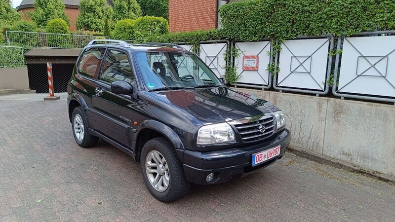 Schwarz Gebraucht 2005 Suzuki Grand Vitara Limited SUV | 5.999 € - Bild 1/4