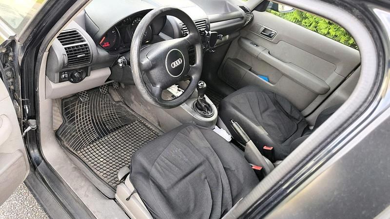 Gebraucht Audi A2 75 PS (55 kW) 2001 Blau Kleinwagen