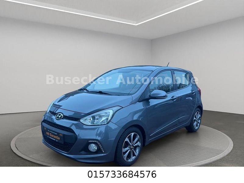 Gebraucht Hyundai i10 Edition 67 PS (49 kW) 2015 Grau Kleinwagen