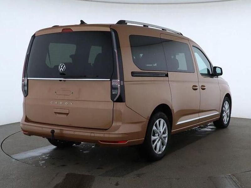 Gebraucht VW Caddy Maxi Style 122 PS (89 kW) 2024 Braun Van / Kleinbus