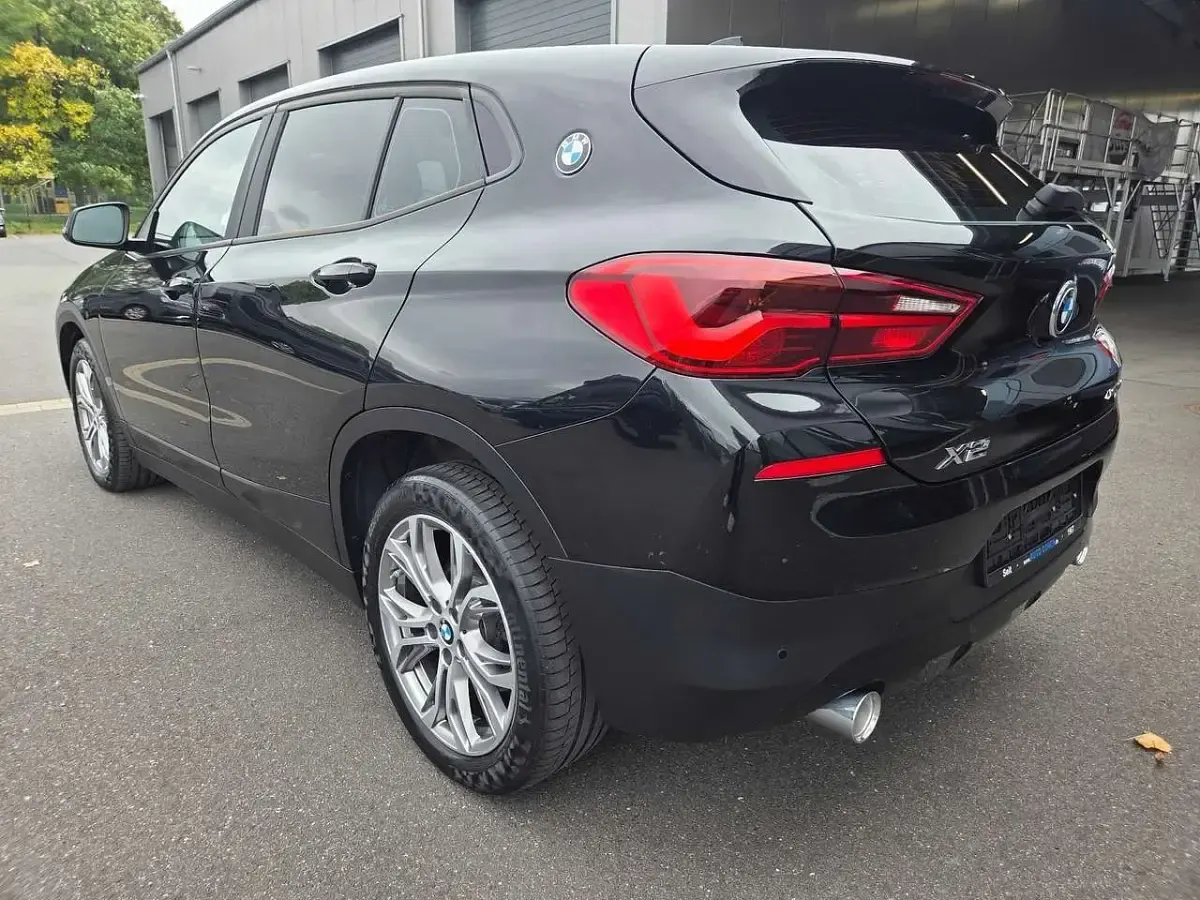 Gebraucht BMW X2 Sport Line 150 PS (110 kW) 2019 Schwarz (metallic) SUV