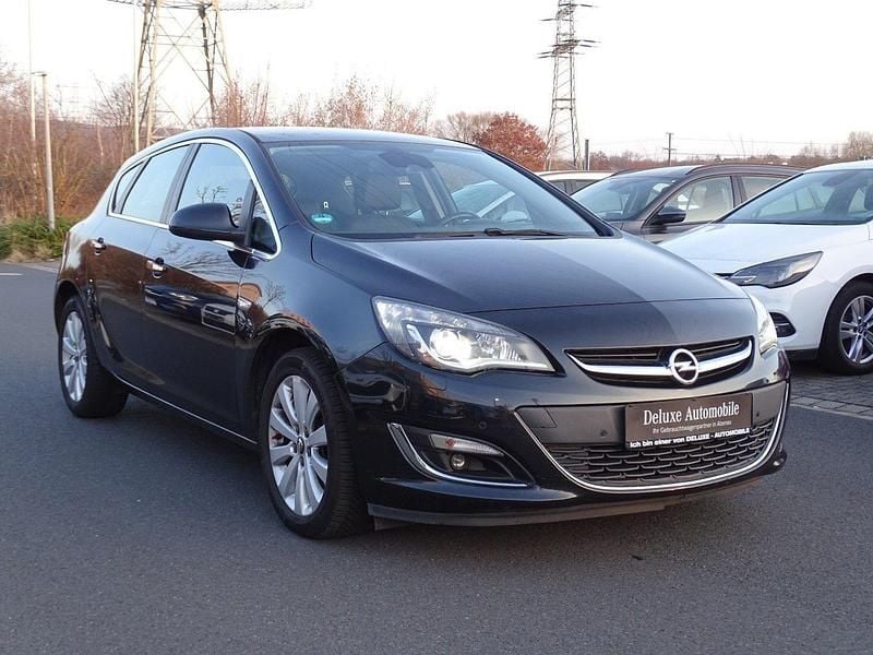 Usata Opel Astra 165 CV (121 kW) 2013 Nero Berlina