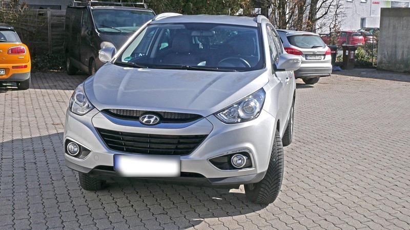 Gebraucht Hyundai ix35 163 PS (119 kW) 2010 Silber SUV