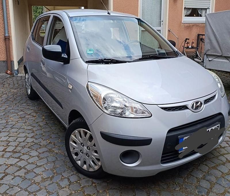 Gebraucht Hyundai i10 Classic 69 PS (50 kW) 2011 Grau Kleinwagen