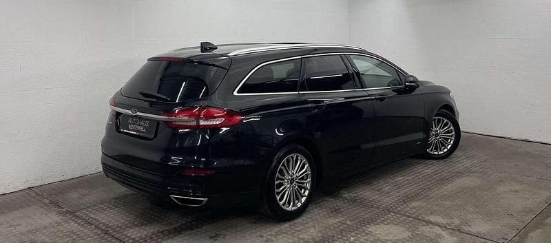 Gebraucht Ford Mondeo Titanium 190 PS (139 kW) 2020 Schwarz Kombi