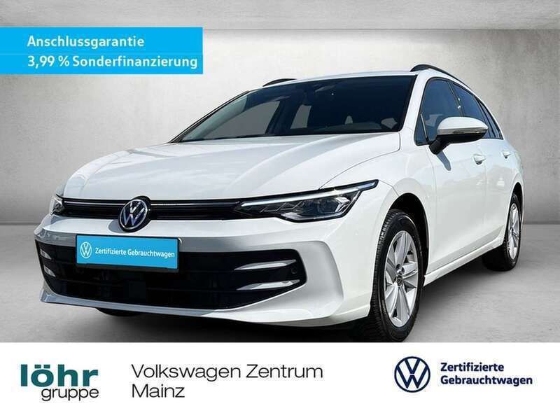Pure white Gebraucht 2024 VW Golf VIII Life Kombi | 25.420 € (Guter Preis) - Bild 1/3