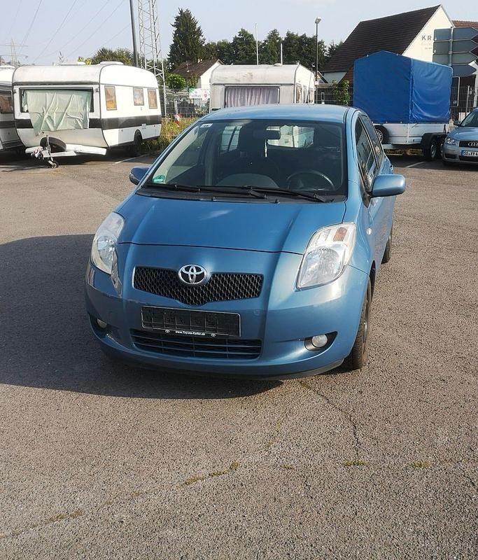 Blau Gebraucht 2007 Toyota Yaris Kleinwagen | 2.900 € - Bild 1/4