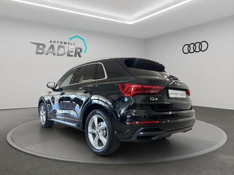 Gebraucht Audi Q3 Ambiente 150 PS (110 kW) 2018 Mythosschwarz metallic SUV
