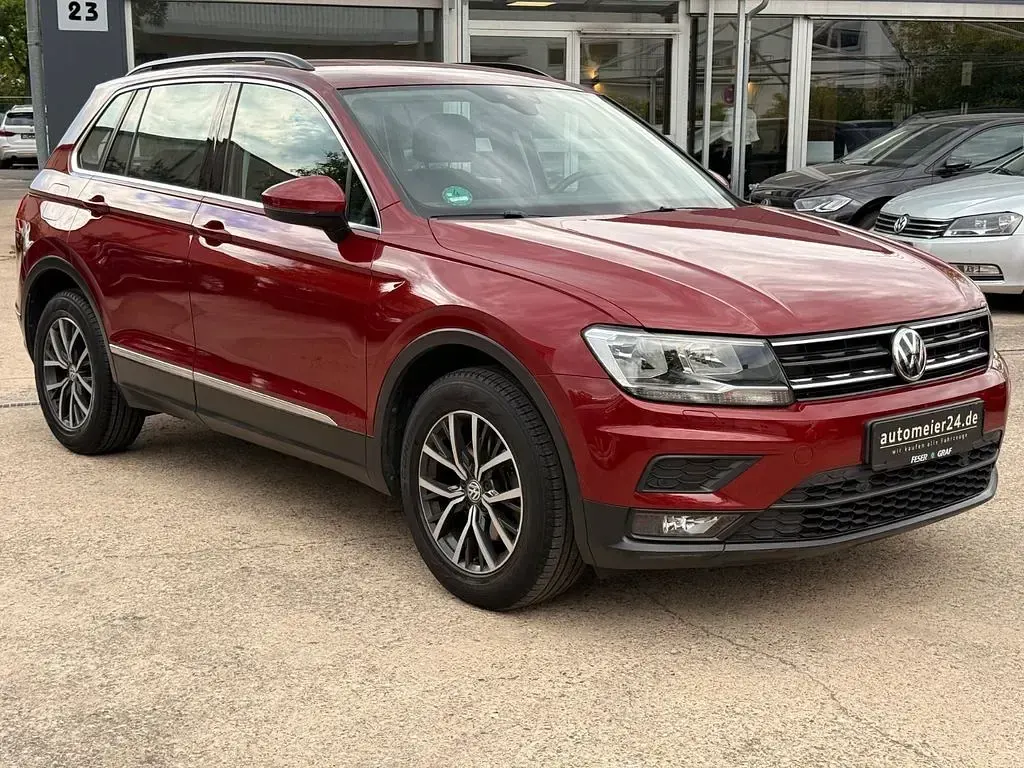 Second-hand VW Tiguan Comfortline 125 CP (91 kW) 2018 Roșu SUV