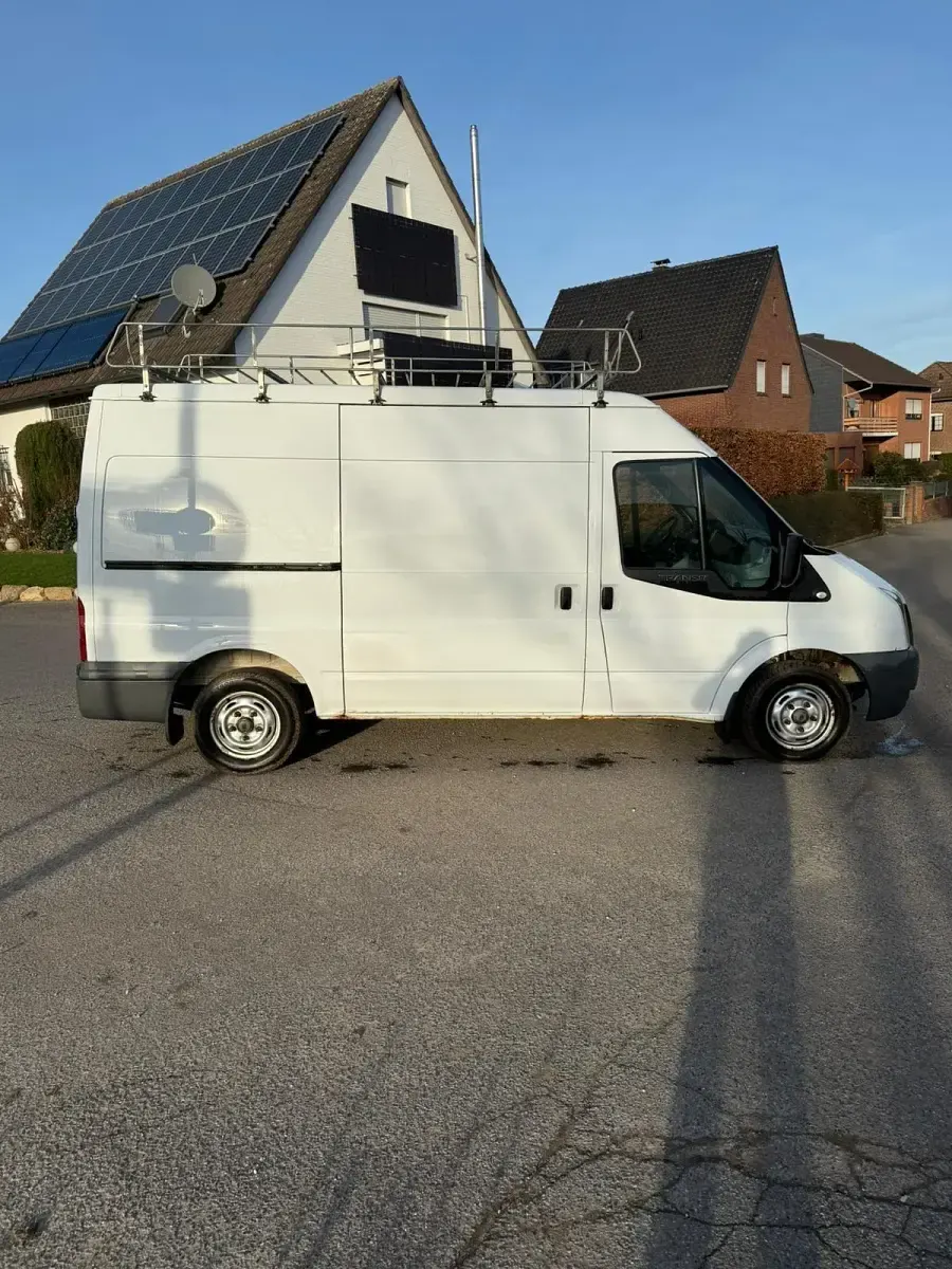 Gebraucht Ford Transit 85 PS (62 kW) 2010 Weiß Van / Kleinbus