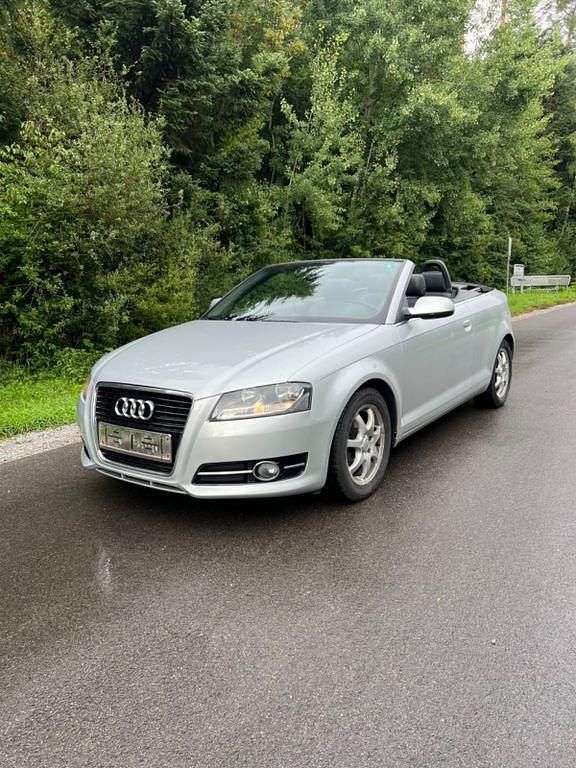 Silber Gebraucht 2011 Audi A3 Cabriolet Attraction Cabrio | 8.500 € (Fairer Preis) - Bild 1/4