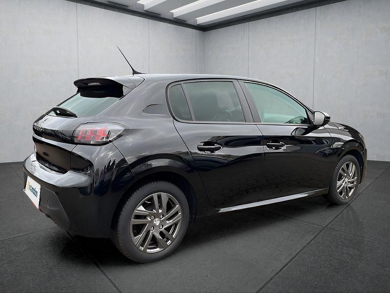 Gebraucht Peugeot 208 101 PS (74 kW) 2022 Schwarz Kleinwagen