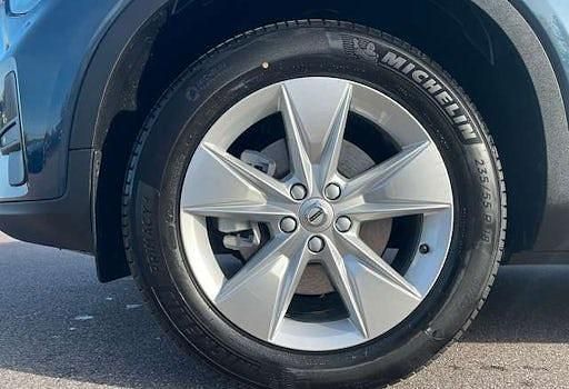 Neu Volvo XC40 Core 163 PS (119 kW) 2025 Blau SUV