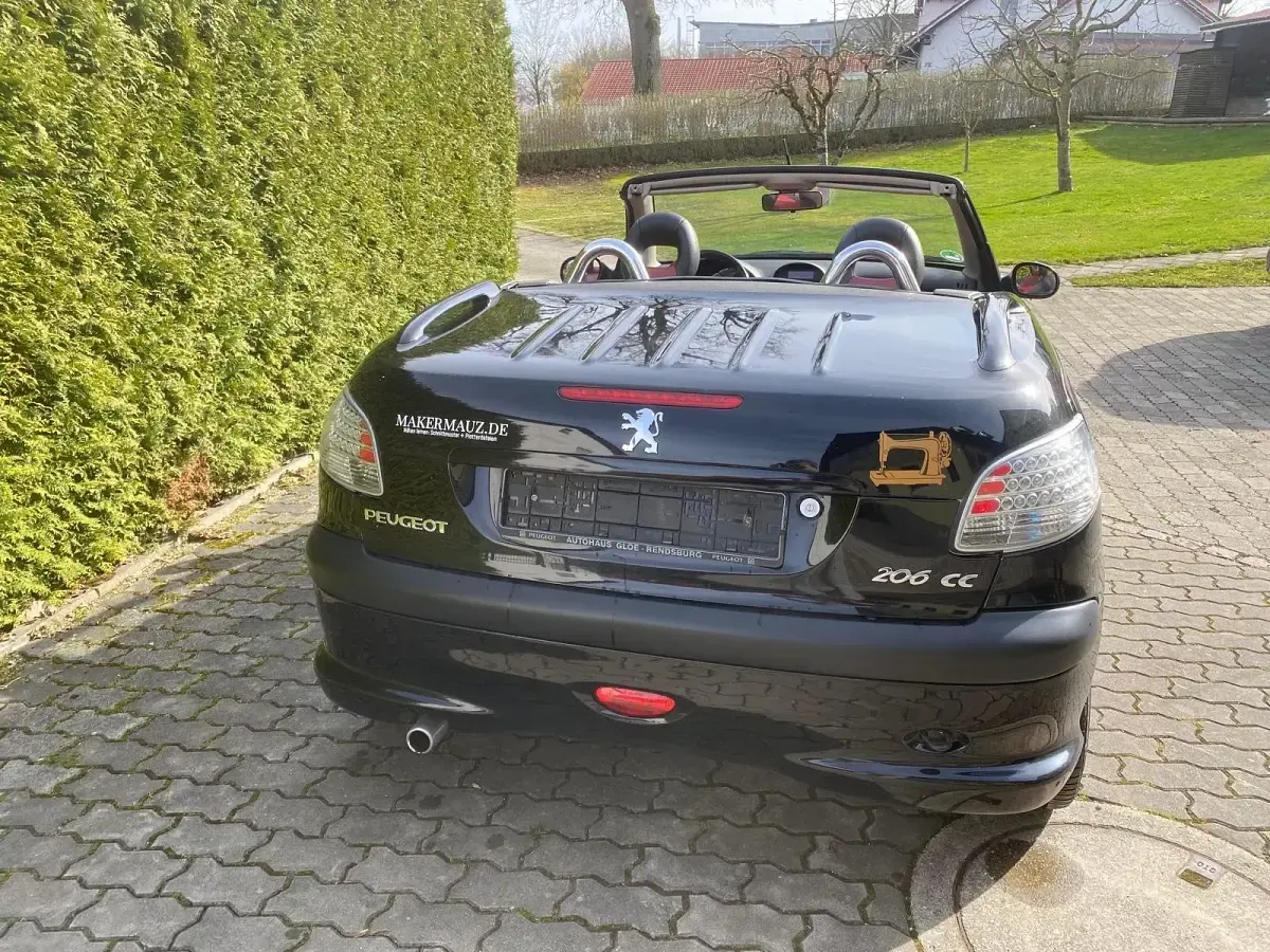 Używany Peugeot 206 108 KM (79 kW) 2001 Czarny Hatchback