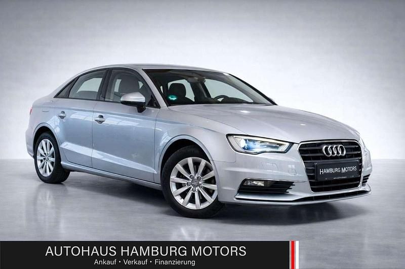 Gebraucht Audi A3 Attraction 125 PS (91 kW) 2015 Silber Limousine