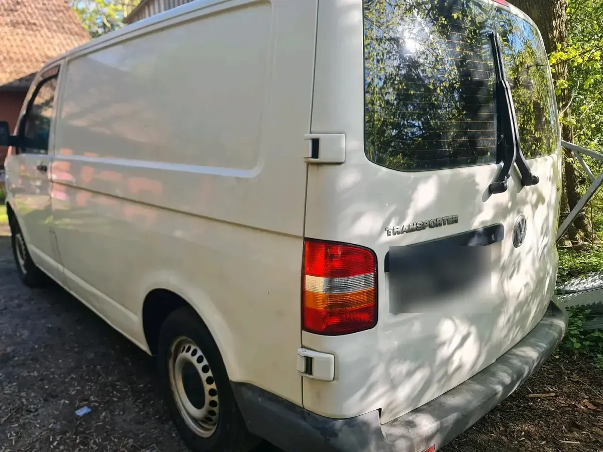 Second-hand VW Transporter 102 CP (75 kW) 2010 Alb Van