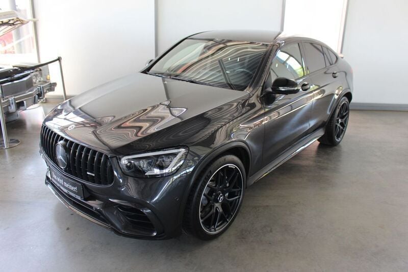 Grau , metalliclack graphitgrau Gebraucht 2020 Mercedes GLC63 AMG AMG Limousine | 72.790 € - Bild 1/4