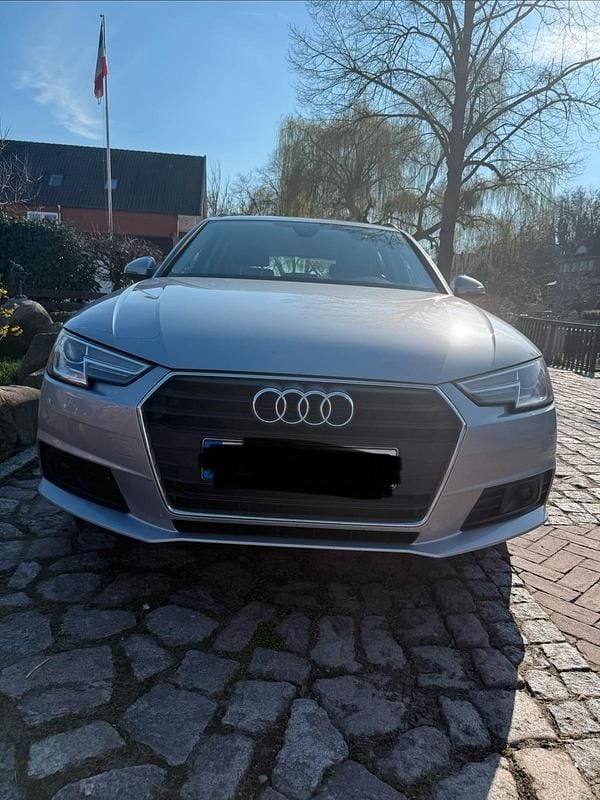 Gebraucht Audi A4 190 PS (139 kW) 2018 Silber Kombi