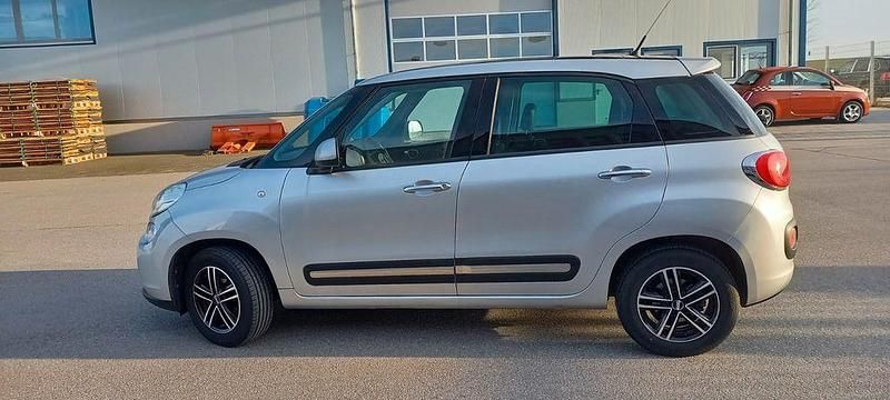 Gebraucht Fiat 500L 105 PS (77 kW) 2013 Silber Van / Kleinbus