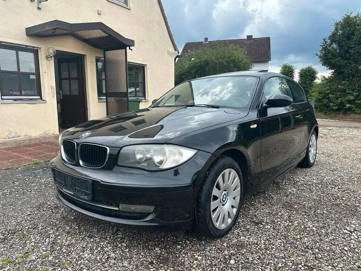 Gebraucht BMW 120 170 PS (125 kW) 2008 Schwarz Kleinwagen