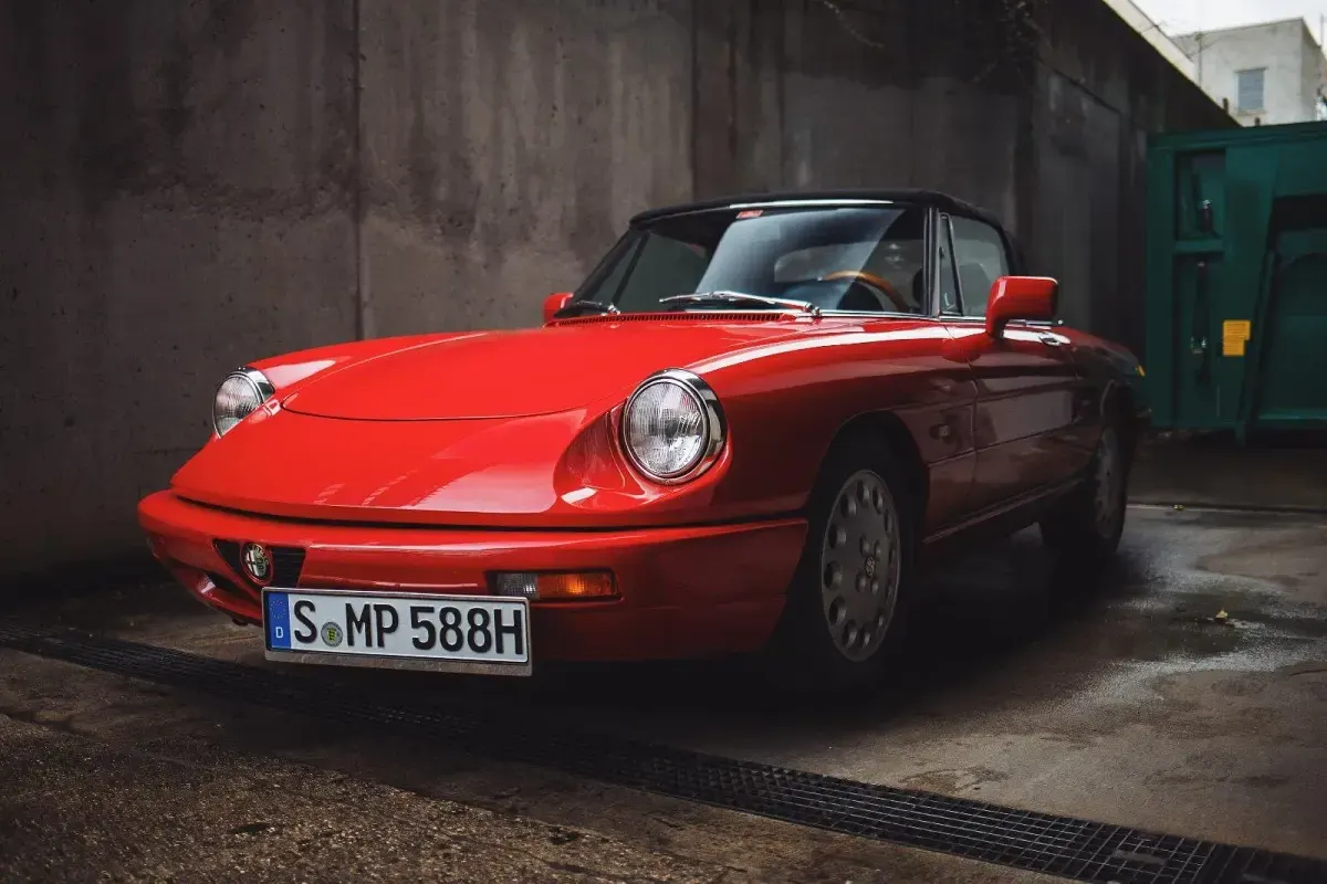 Gebraucht Alfa Romeo Spider 120 PS (88 kW) 1993 Rot Cabrio