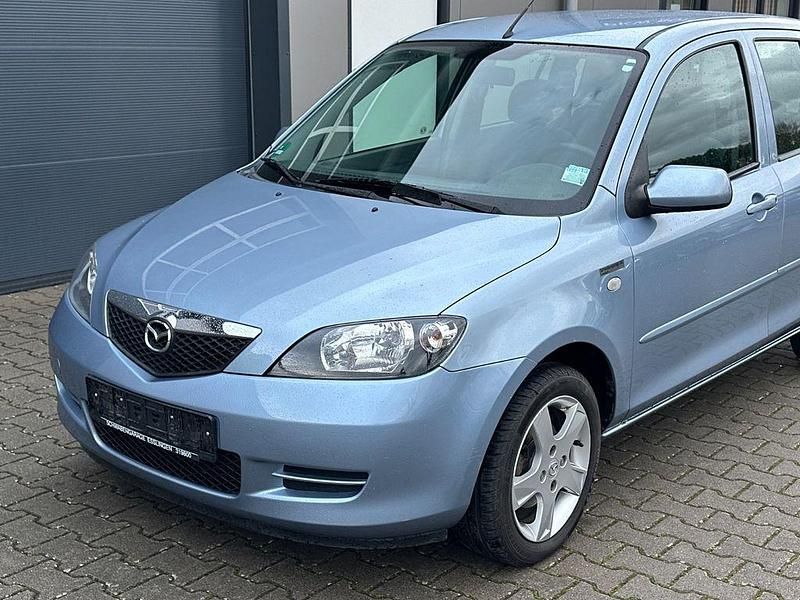 Gebraucht Mazda 2 Active 80 PS (58 kW) 2005 Blau Kleinwagen