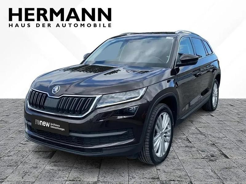 Magneticbraun metallic (braun Gebraucht 2018 Skoda Kodiaq Style SUV | 24.988 € (Fairer Preis) - Bild 1/4