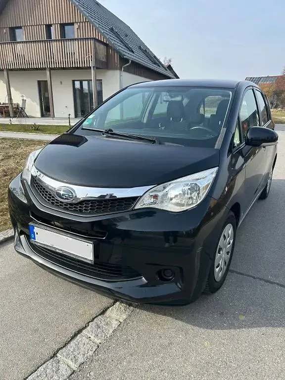 Gebraucht Subaru Trezia Active 99 PS (72 kW) 2011 Schwarz Kleinwagen
