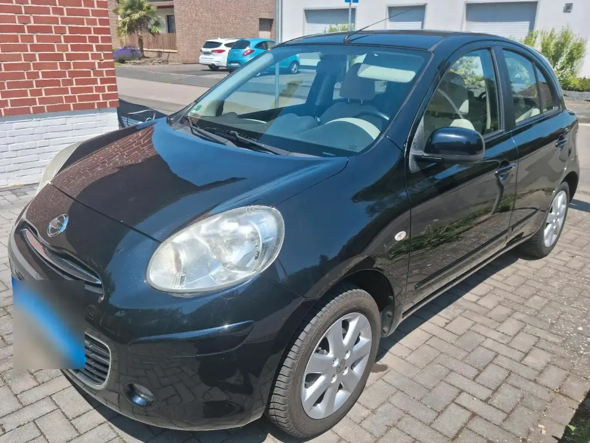 Gebraucht Nissan Micra 80 PS (58 kW) 2012 Schwarz Kleinwagen
