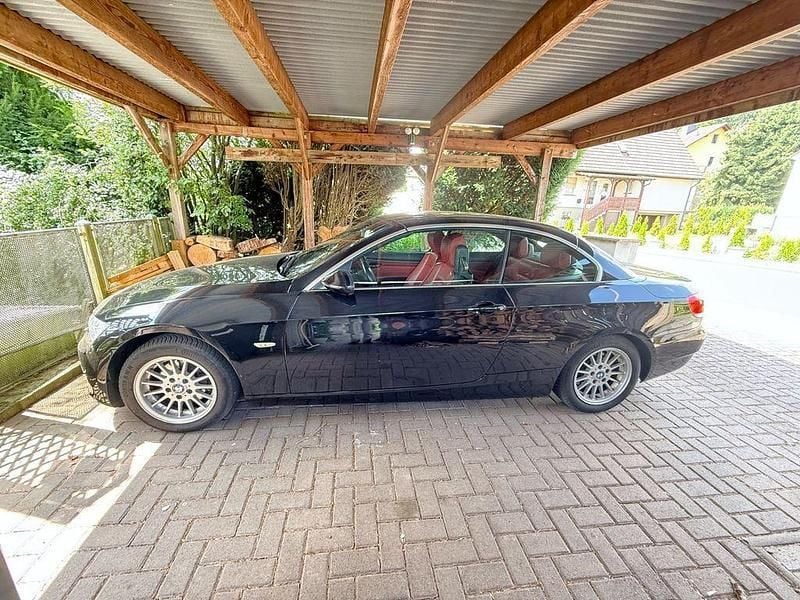 Schwarz Gebraucht 2008 BMW 320 Cabriolet Comfort Edition Cabrio | 8.900 € (Guter Preis) - Bild 1/4