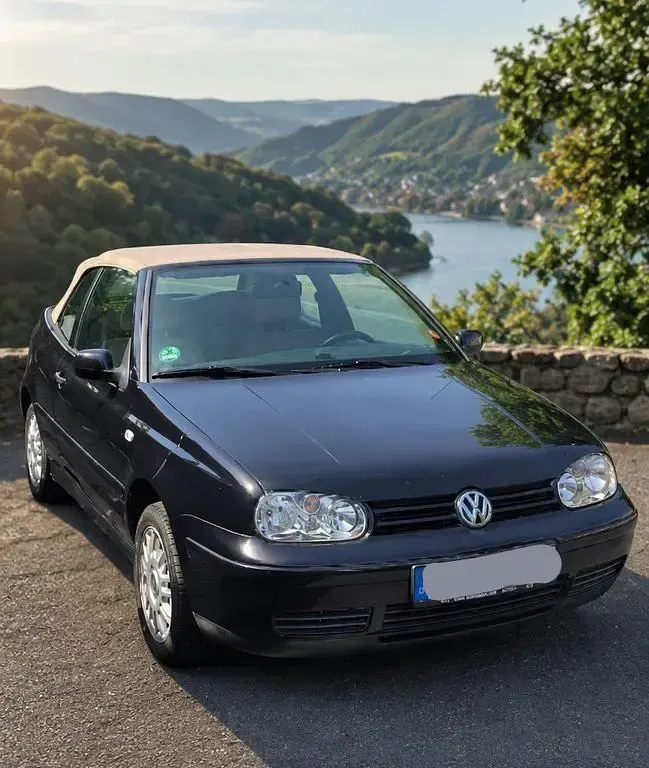 Gebraucht VW Golf 116 PS (85 kW) 2002 Schwarz Cabrio