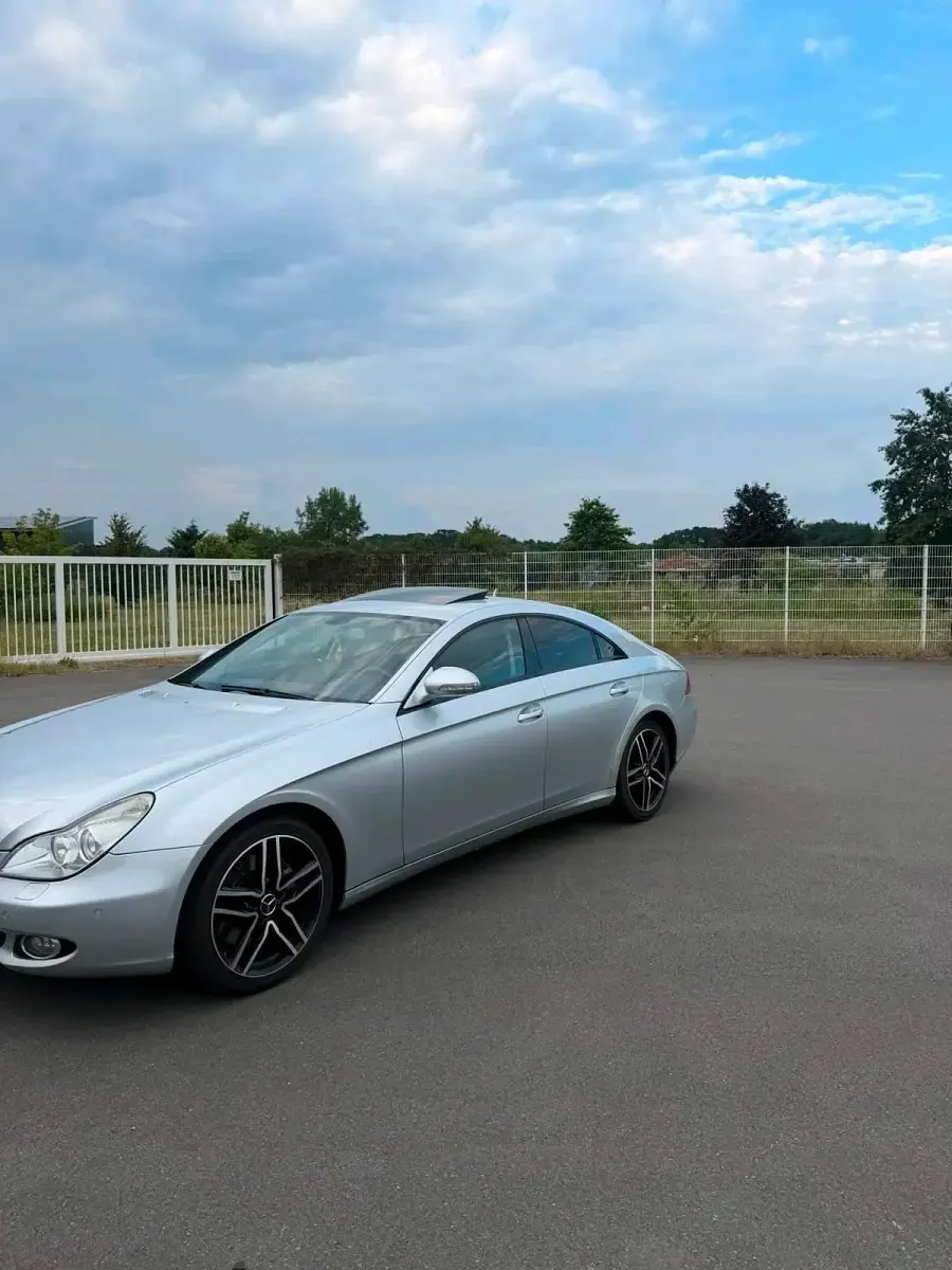 Gebraucht Mercedes CLS350 292 PS (214 kW) 2007 Grau Coupé