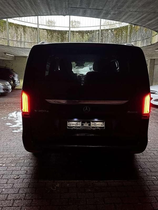 Gebraucht Mercedes V300 Avantgarde Edition 239 PS (175 kW) 2019 Van / Kleinbus