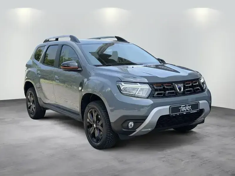 Gebraucht Dacia Duster Extreme 150 PS (110 kW) 2022 Grau SUV