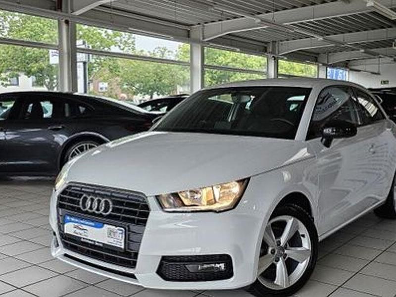 Weiß Gebraucht 2016 Audi A1 Design Kleinwagen | 14.490 € (Fairer Preis) - Bild 1/4