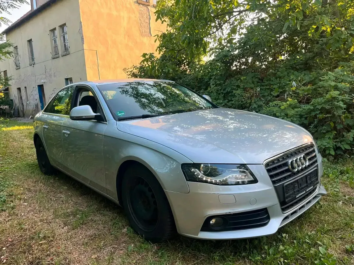Gebraucht Audi A4 160 PS (117 kW) 2009 Silber Limousine