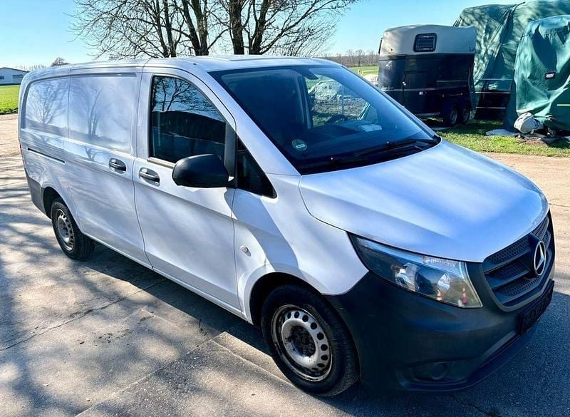 Gebraucht Mercedes Vito 114 PS (83 kW) 2019 Weiß Van