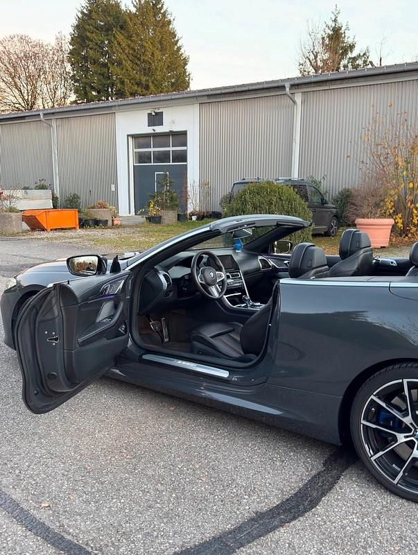 Grau Gebraucht 2019 BMW M850 Performance Coupé | 50.000 € (Guter Preis) - Bild 1/4