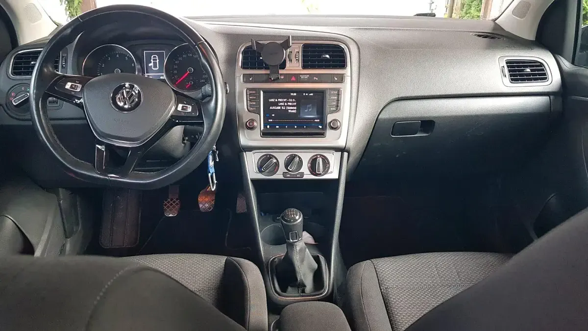 Gebraucht VW Polo Highline 110 PS (80 kW) 2017 Schwarz Kleinwagen