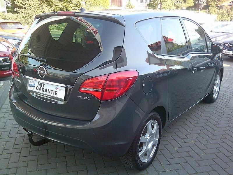 Gebraucht Opel Meriva Style 140 PS (102 kW) 2015 Grün Van / Kleinbus