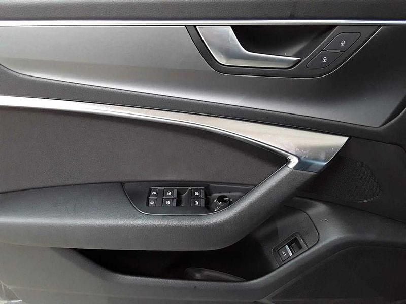Gebraucht Audi A6 Ambiente 245 PS (180 kW) 2022 Mythosschwarz metallic Kombi