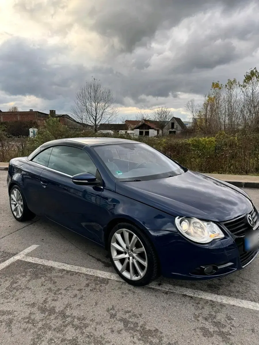 Gebraucht VW Eos 140 PS (102 kW) 2010 Blau Cabrio