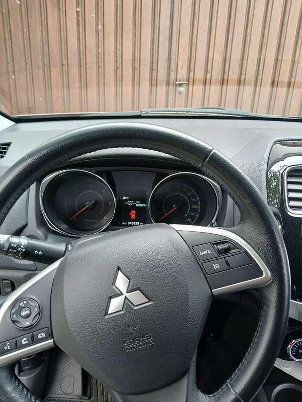 Braun Gebraucht 2014 Mitsubishi ASX Comfort Edition SUV | 12.000 € (Fairer Preis) - Bild 1/4