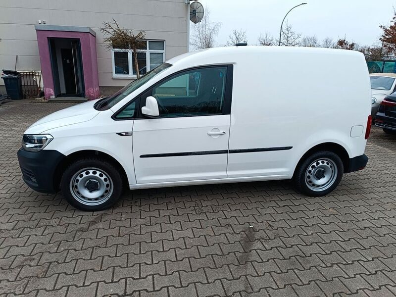 Weiß Gebraucht 2017 VW Caddy Trendline Van / Kleinbus | 11.900 € (Guter Preis) - Bild 1/4